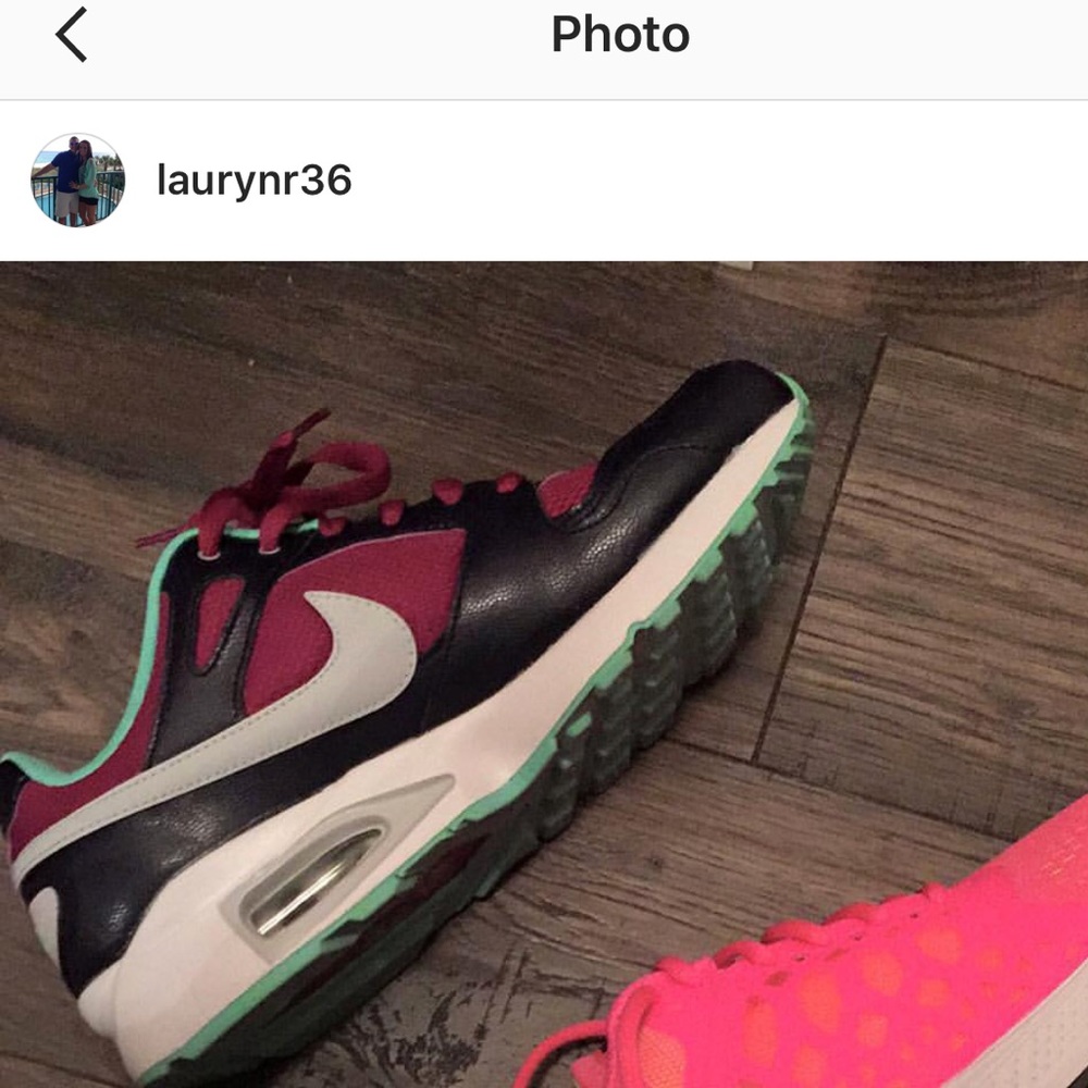 Size 9 Nike Air Max